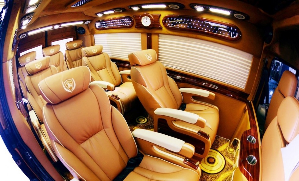 noi-that-xe-limousine-di-ninh-binh-tu-ha-noi