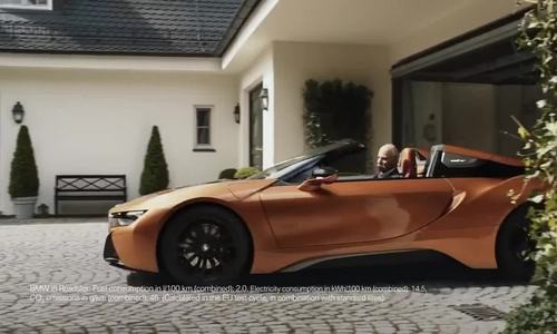 BMW và Mercedes - cuộc chiến vương quyền xe sang Đức - Ảnh 1. BMW và Mercedes - cuộc chiến vương quyền xe sang Đức - Ảnh 1.