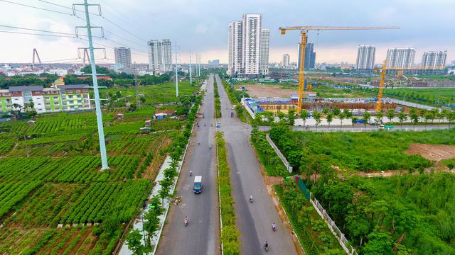 Hà Nội: Đường nối cầu Nhật Tân, Thăng Long hơn 5 năm dang dở - Ảnh 5. Hà Nội: Đường nối cầu Nhật Tân, Thăng Long hơn 5 năm dang dở - Ảnh 5.