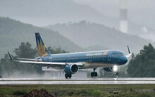 Sân bay Phú Quốc đóng cửa vì mưa lớn, hàng loạt chuyến bay bị hủy