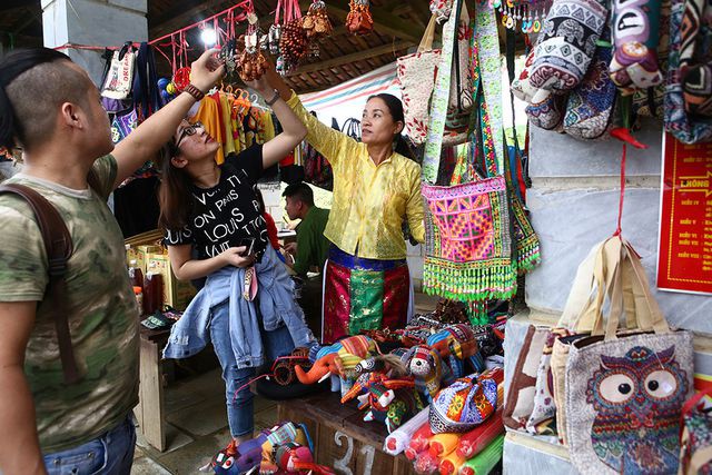 Phiên chợ vùng cao đầy màu sắc ở Hà Nội - Ảnh 5. Phiên chợ vùng cao đầy màu sắc ở Hà Nội - Ảnh 5.
