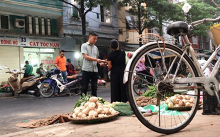 Những khoản thu kì lạ ở chợ đầu mối Ngã Tư Sở