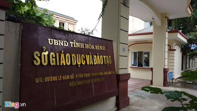 Khiển trách 4 cán bộ có con được nâng điểm vào ĐH Xây dựng, Cảnh sát - Ảnh 1. Khiển trách 4 cán bộ có con được nâng điểm vào ĐH Xây dựng, Cảnh sát - Ảnh 1.