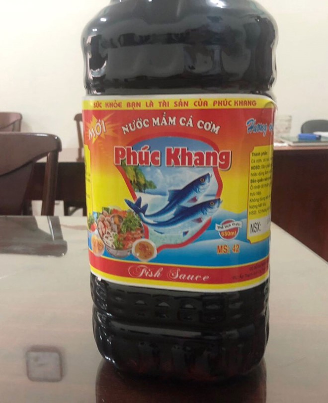 Lật tẩy đường dây sản xuất nước mắm bẩn đưa về TP HCM - Ảnh 3. Lật tẩy đường dây sản xuất nước mắm bẩn đưa về TP HCM - Ảnh 3.