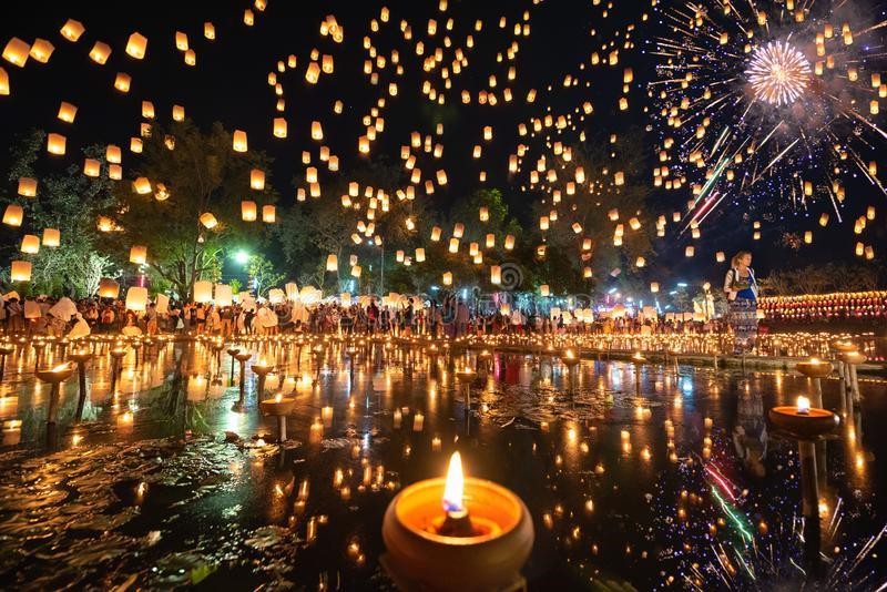 Tháng 11, Thái Lan hóa miền cổ tích trong lễ hội thả đèn trời - Ảnh 5. Tháng 11, Thái Lan hóa miền cổ tích trong lễ hội thả đèn trời - Ảnh 5.