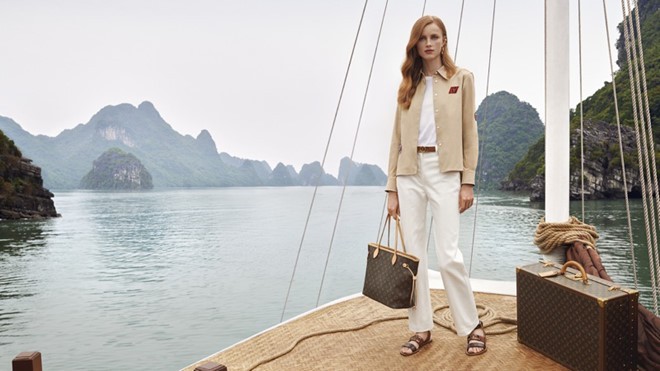 Dân mạng 'choáng' khi Hạ Long, Hội An vào... chiến dịch quảng bá của Louis Vuitton - Ảnh 3.
