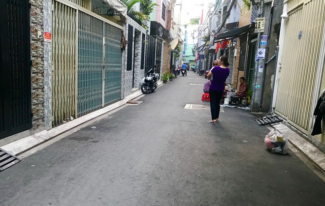 Người Sài Gòn hiến đất tiền tỉ mở hẻm: Giá nhà tăng mạnh sau 'thương thuyết' 10 năm - Ảnh 3. Người Sài Gòn hiến đất tiền tỉ mở hẻm: Giá nhà tăng mạnh sau 'thương thuyết' 10 năm - Ảnh 3.