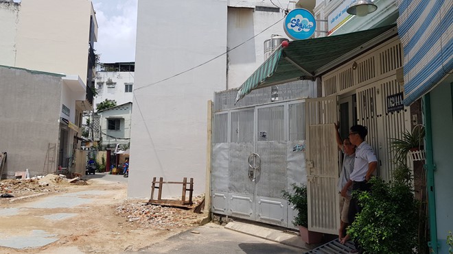 Người Sài Gòn hiến đất tiền tỉ mở hẻm: Giá nhà tăng mạnh sau 'thương thuyết' 10 năm - Ảnh 5. Người Sài Gòn hiến đất tiền tỉ mở hẻm: Giá nhà tăng mạnh sau 'thương thuyết' 10 năm - Ảnh 5.