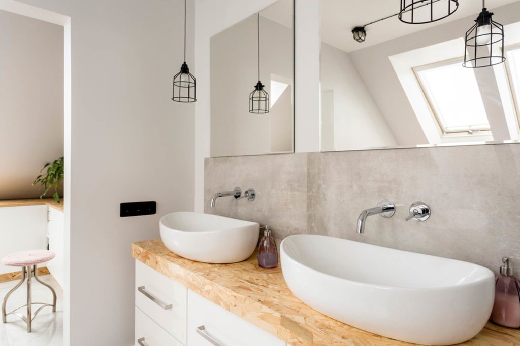How-To-Make-A-Small-Bathroom-Look-Bigger-Reader39s-Digest How-To-Make-A-Small-Bathroom-Look-Bigger-Reader39s-Digest