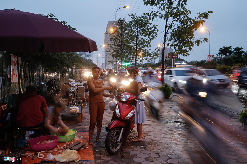 Mớ bòng bong xe cộ ở nút giao 3 tầng cửa ngõ Hà Nội - Ảnh 17. Mớ bòng bong xe cộ ở nút giao 3 tầng cửa ngõ Hà Nội - Ảnh 17.
