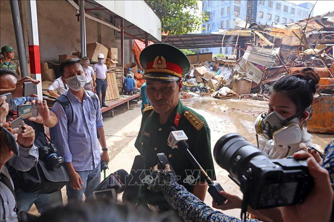 Chuyên gia môi trường - y tế cảnh báo về những thông tin thiếu căn cứ về vụ cháy công ty Rạng Đông - Ảnh 2. Chuyên gia môi trường - y tế cảnh báo về những thông tin thiếu căn cứ về vụ cháy công ty Rạng Đông - Ảnh 2.