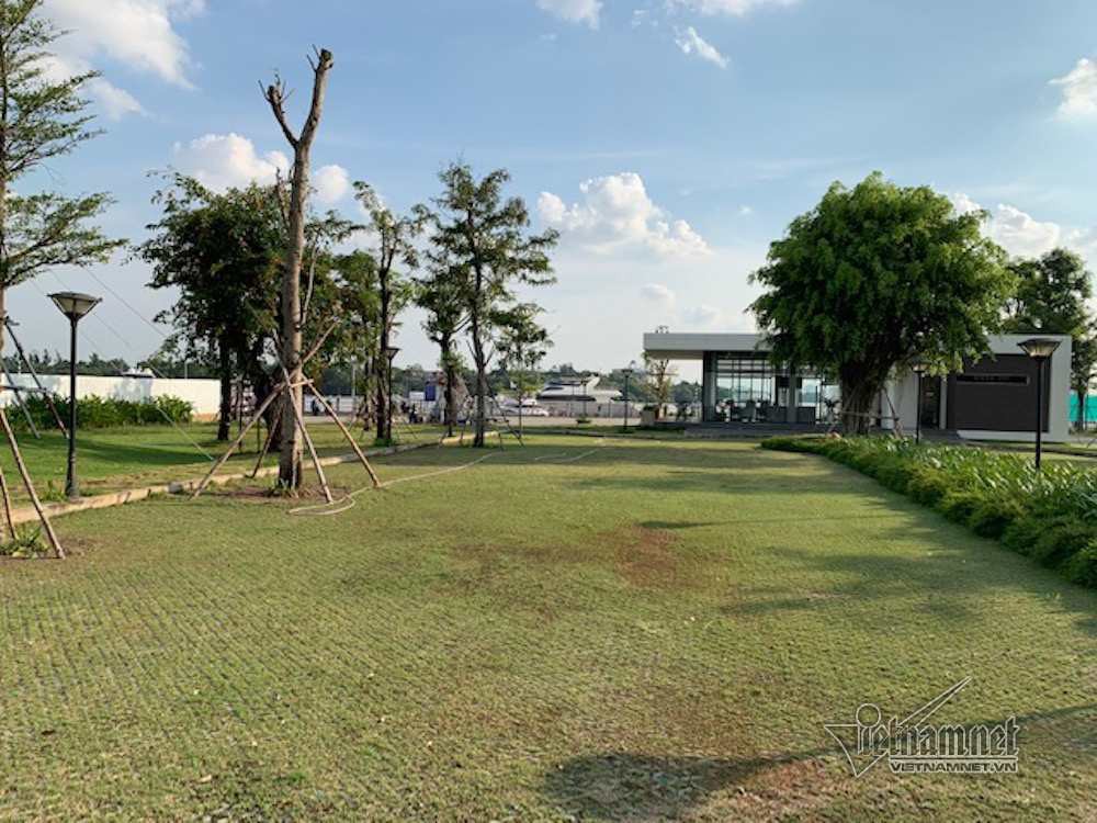 Cận cảnh hành lang bảo vệ sông Sài Gòn bị 'độc chiếm' - Ảnh 10. Cận cảnh hành lang bảo vệ sông Sài Gòn bị 'độc chiếm' - Ảnh 10.