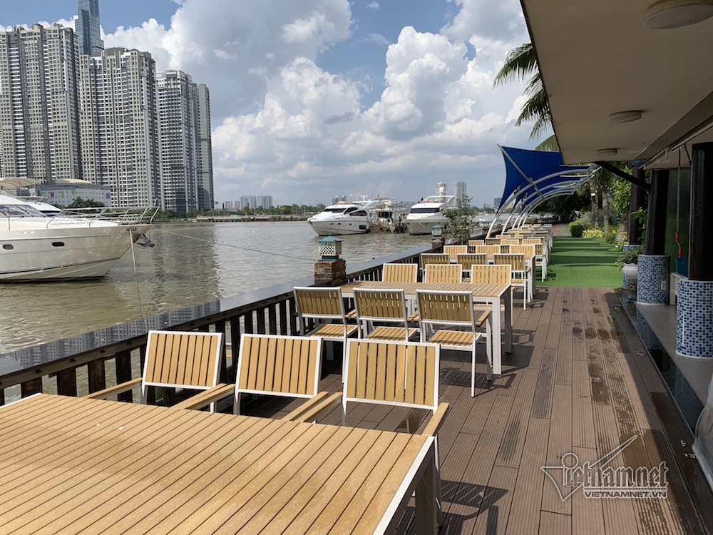 Cận cảnh hành lang bảo vệ sông Sài Gòn bị 'độc chiếm' - Ảnh 13. Cận cảnh hành lang bảo vệ sông Sài Gòn bị 'độc chiếm' - Ảnh 13.