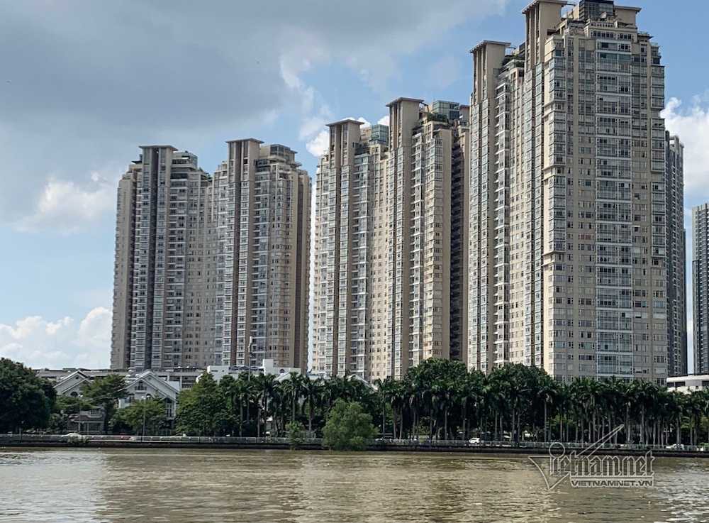 Cận cảnh hành lang bảo vệ sông Sài Gòn bị 'độc chiếm' - Ảnh 3. Cận cảnh hành lang bảo vệ sông Sài Gòn bị 'độc chiếm' - Ảnh 3.