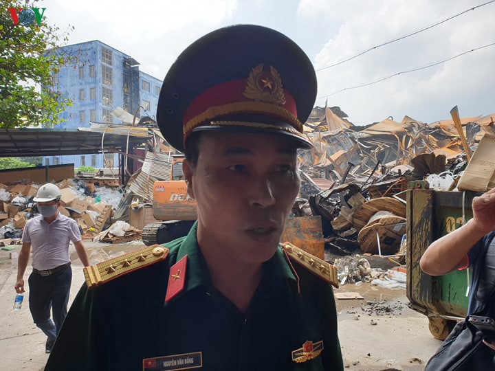 Người dân sống quanh công ty Rạng Đông không cần phải di tản nữa - Ảnh 3. Người dân sống quanh công ty Rạng Đông không cần phải di tản nữa - Ảnh 3.