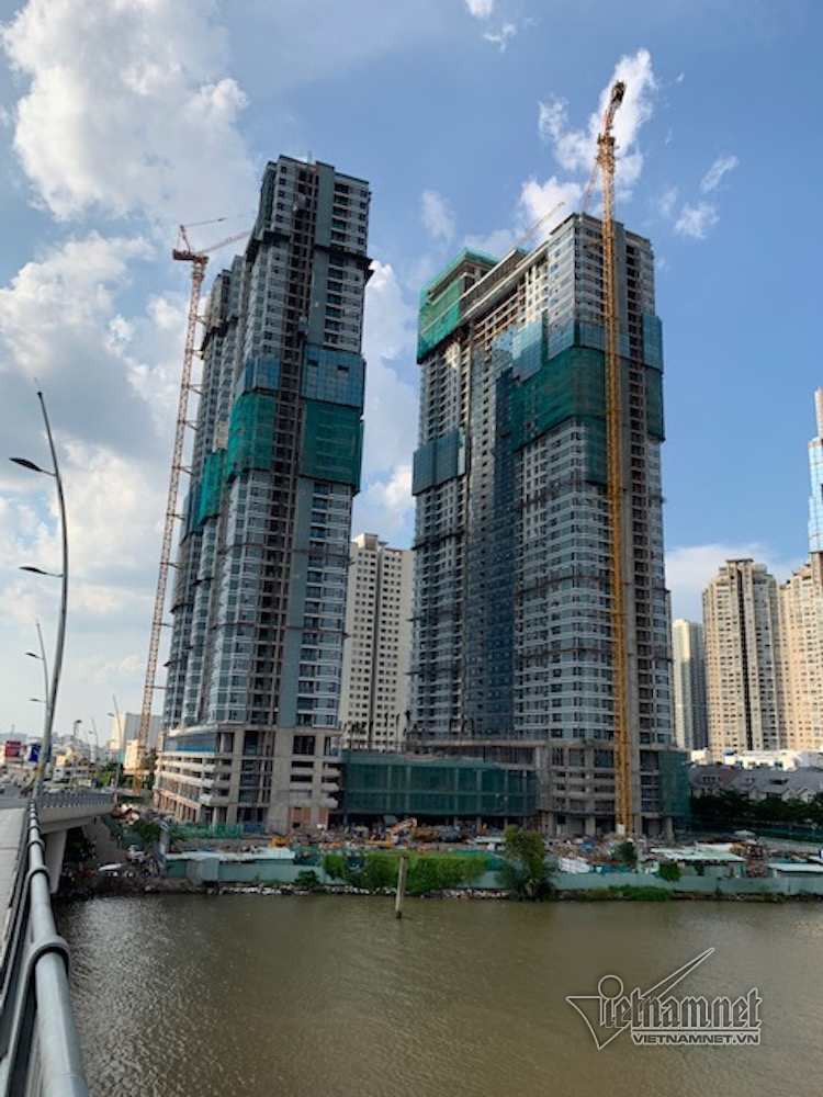 Cận cảnh hành lang bảo vệ sông Sài Gòn bị 'độc chiếm' - Ảnh 5. Cận cảnh hành lang bảo vệ sông Sài Gòn bị 'độc chiếm' - Ảnh 5.