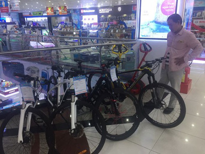 Xe đạp trăm triệu vẫn bán chạy - Ảnh 1. Xe đạp trăm triệu vẫn bán chạy - Ảnh 1.