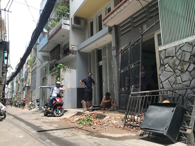 Người Sài Gòn hiến đất tiền tỉ mở hẻm: 10 năm gian nan hỏi ý kiến từng nhà - Ảnh 2. Người Sài Gòn hiến đất tiền tỉ mở hẻm: 10 năm gian nan hỏi ý kiến từng nhà - Ảnh 2.