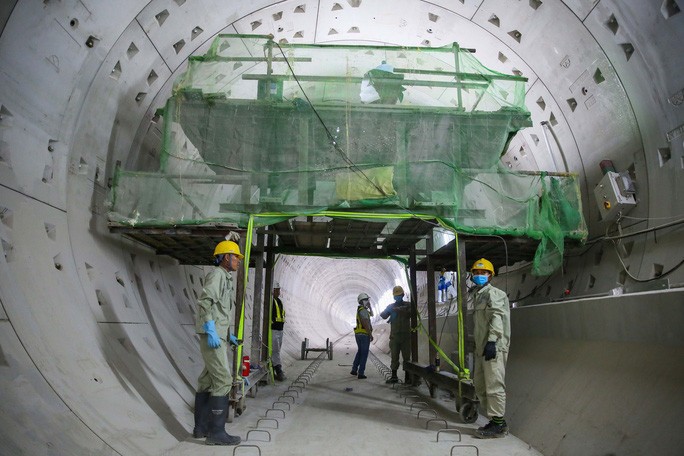 Diện mạo đường hầm Metro số 1 xuyên lòng đất tại TP HCM - Ảnh 6.