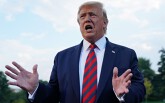 Giá dầu tăng 15%, Tổng thống Donald Trump hứa mở kho dự trữ khẩn cấp để ổn định thị trường
