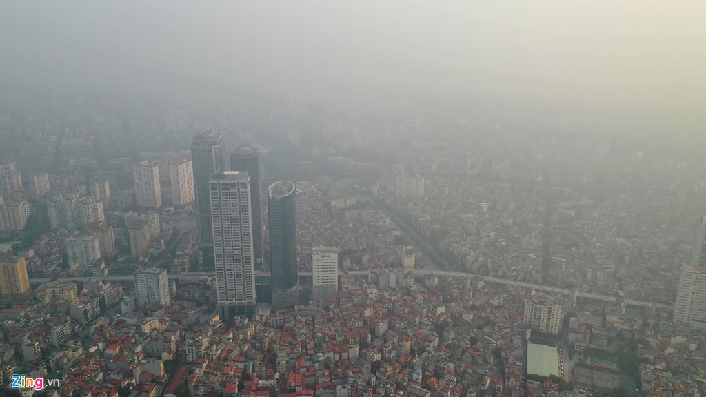 Hà Nội trong báo động đỏ về ô nhiễm không khí - Ảnh 3. Hà Nội trong báo động đỏ về ô nhiễm không khí - Ảnh 3.