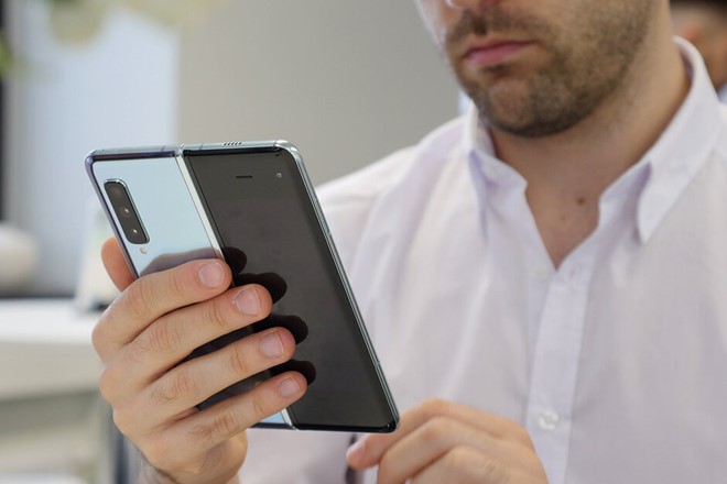 Galaxy S và Note sẽ nhập làm một, thành Galaxy One? - Ảnh 2. Galaxy S và Note sẽ nhập làm một, thành Galaxy One? - Ảnh 2.
