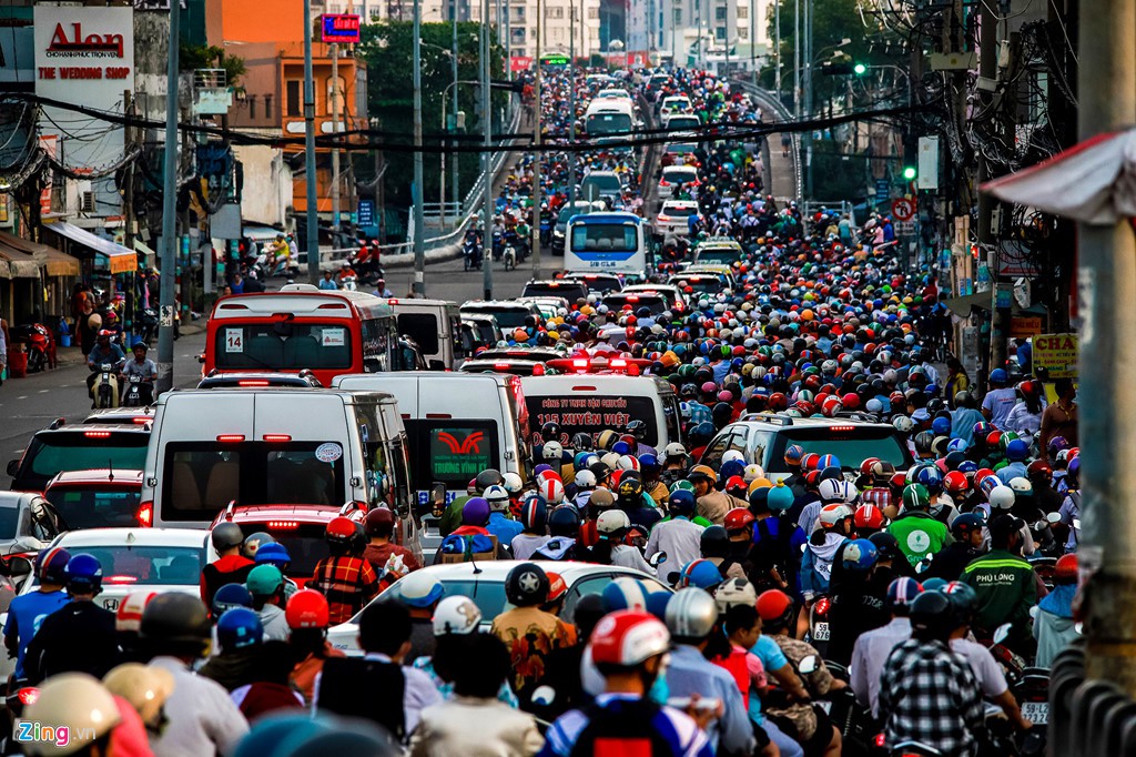 Nút thắt cổ chai gây ùn tắc ở cửa ngõ phía nam Sài Gòn - Ảnh 3.