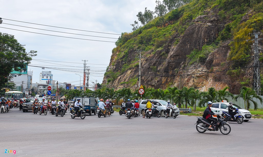 Nơi dự kiến tạc bức phù điêu 86 tỷ vào vách núi - Ảnh 4. Nơi dự kiến tạc bức phù điêu 86 tỷ vào vách núi - Ảnh 4.