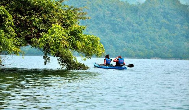 10 địa điểm hấp dẫn trong nước nên đi du lịch vào mùa thu với chi phí thấp - Ảnh 4. 10 địa điểm hấp dẫn trong nước nên đi du lịch vào mùa thu với chi phí thấp - Ảnh 4.