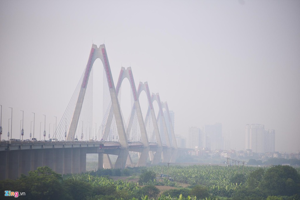 Hà Nội trong báo động đỏ về ô nhiễm không khí - Ảnh 9. Hà Nội trong báo động đỏ về ô nhiễm không khí - Ảnh 9.