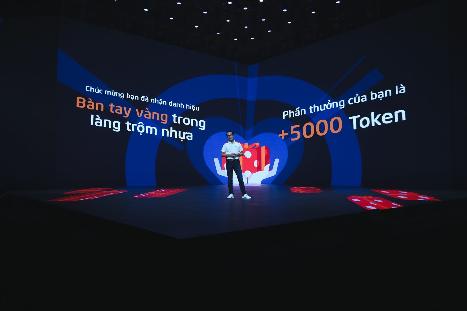 kiem-tien-online-tren-mang-xa-hoi-thoi-vang-son-da-bat-dau-1 kiem-tien-online-tren-mang-xa-hoi-thoi-vang-son-da-bat-dau-1