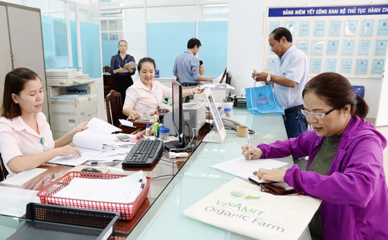 Khó sa thải cán bộ yếu chuyên môn - Ảnh 1. Khó sa thải cán bộ yếu chuyên môn - Ảnh 1.