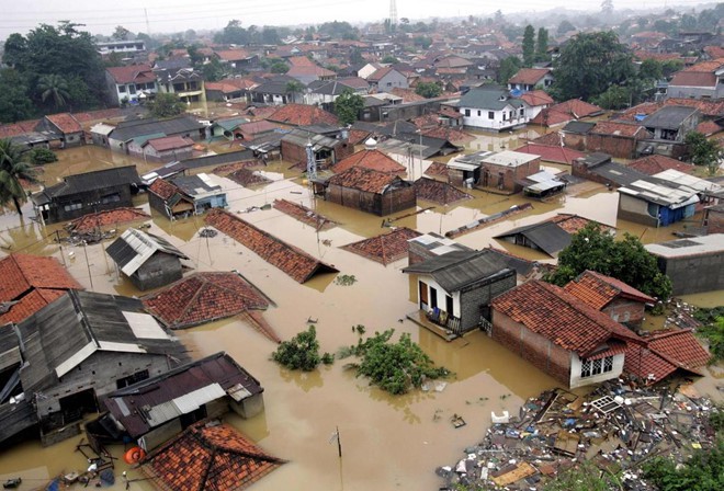 Jakarta, Bangkok đang chìm nhanh nhưng chỉ 'giải cứu từ từ' - Ảnh 1. Jakarta, Bangkok đang chìm nhanh nhưng chỉ 'giải cứu từ từ' - Ảnh 1.