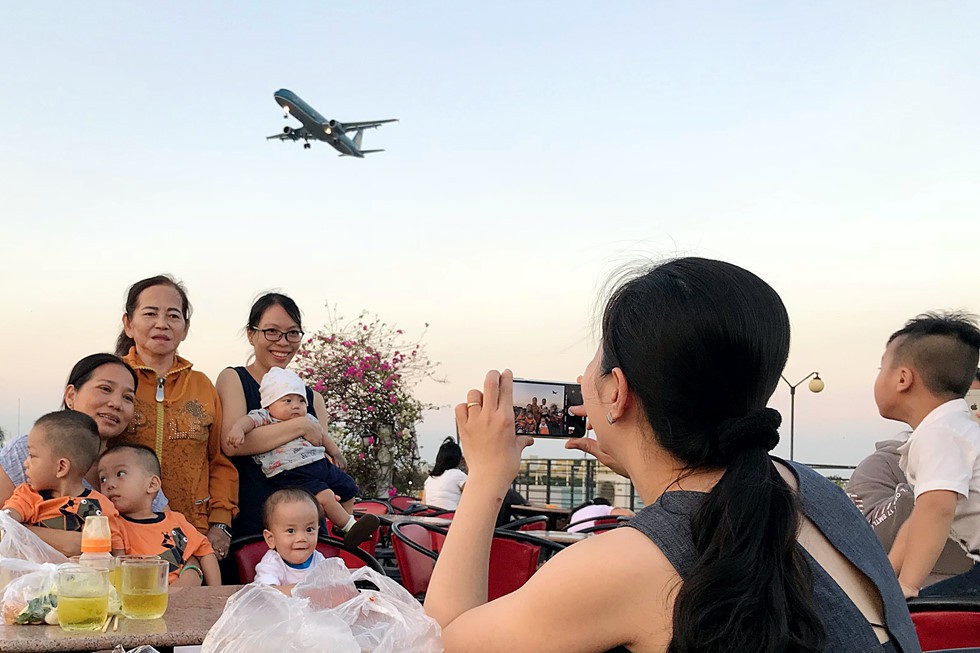 Người Sài Gòn chơi lễ 2/9 ngay trong thành phố với nhiều trò 'độc lạ' - Ảnh 2. Người Sài Gòn chơi lễ 2/9 ngay trong thành phố với nhiều trò 'độc lạ' - Ảnh 2.