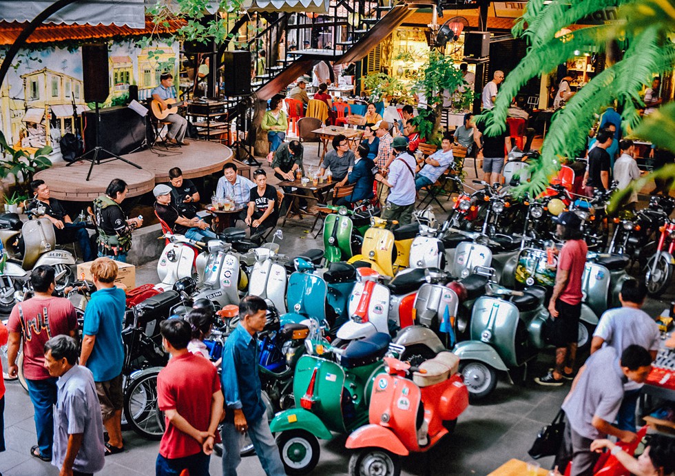 Người Sài Gòn chơi lễ 2/9 ngay trong thành phố với nhiều trò 'độc lạ' - Ảnh 7. Người Sài Gòn chơi lễ 2/9 ngay trong thành phố với nhiều trò 'độc lạ' - Ảnh 7.