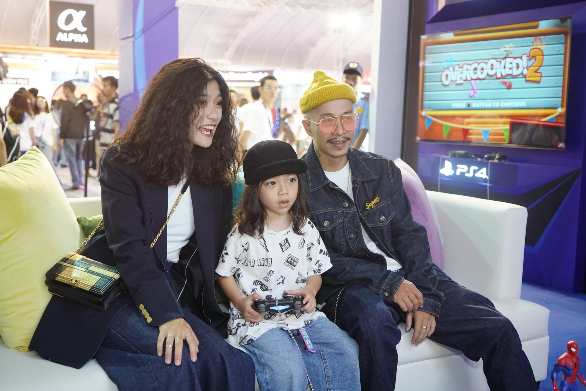 sony-show-2019-hap-dan-game-thu-voi-the-he-playstation-4-cung-thuc-te-ao-vr