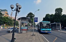 Cận cảnh làn đường riêng cho xe buýt thường duy nhất ở Hà Nội