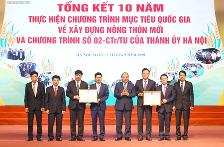 Thủ tướng: Nông thôn Hà Nội phải là miền quê đáng sống - Ảnh 2. Thủ tướng: Nông thôn Hà Nội phải là miền quê đáng sống - Ảnh 2.
