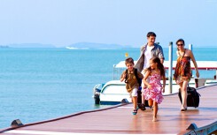 Du lịch trọn gói kiểu mới: Linh hoạt, tiết kiệm như đi tự túc, dịch vụ hoàn hảo như tour hạng sang