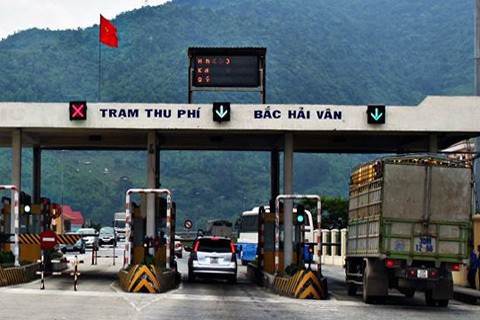 5 ngày nữa, xe dưới 2 tấn qua hầm Hải Vân nộp phí tăng gấp đôi - Ảnh 1.