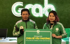 Điều tử tế từ Grab: Theo chân bác tài từ ngoài phố về đến tổ ấm