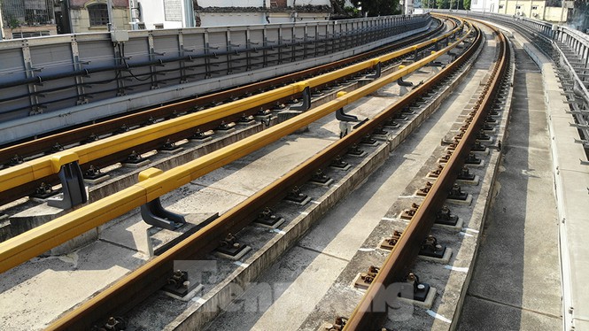 Cận cảnh đường sắt xây dựng hơn một thập kỉ, đội vốn hơn 18 nghìn tỉ - Ảnh 7. Cận cảnh đường sắt xây dựng hơn một thập kỉ, đội vốn hơn 18 nghìn tỉ - Ảnh 7.