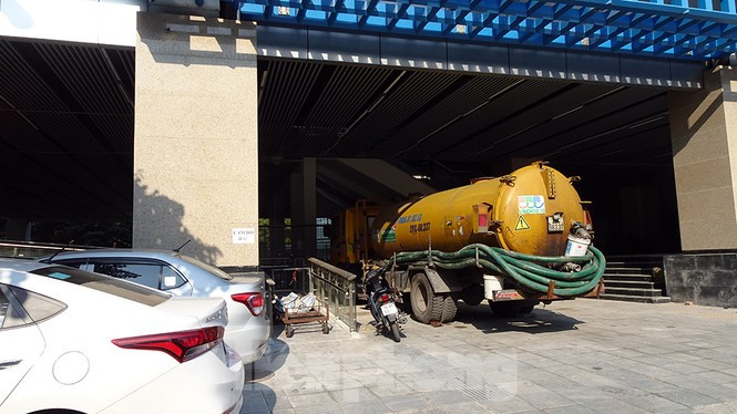 Cận cảnh đường sắt xây dựng hơn một thập kỉ, đội vốn hơn 18 nghìn tỉ - Ảnh 9. Cận cảnh đường sắt xây dựng hơn một thập kỉ, đội vốn hơn 18 nghìn tỉ - Ảnh 9.
