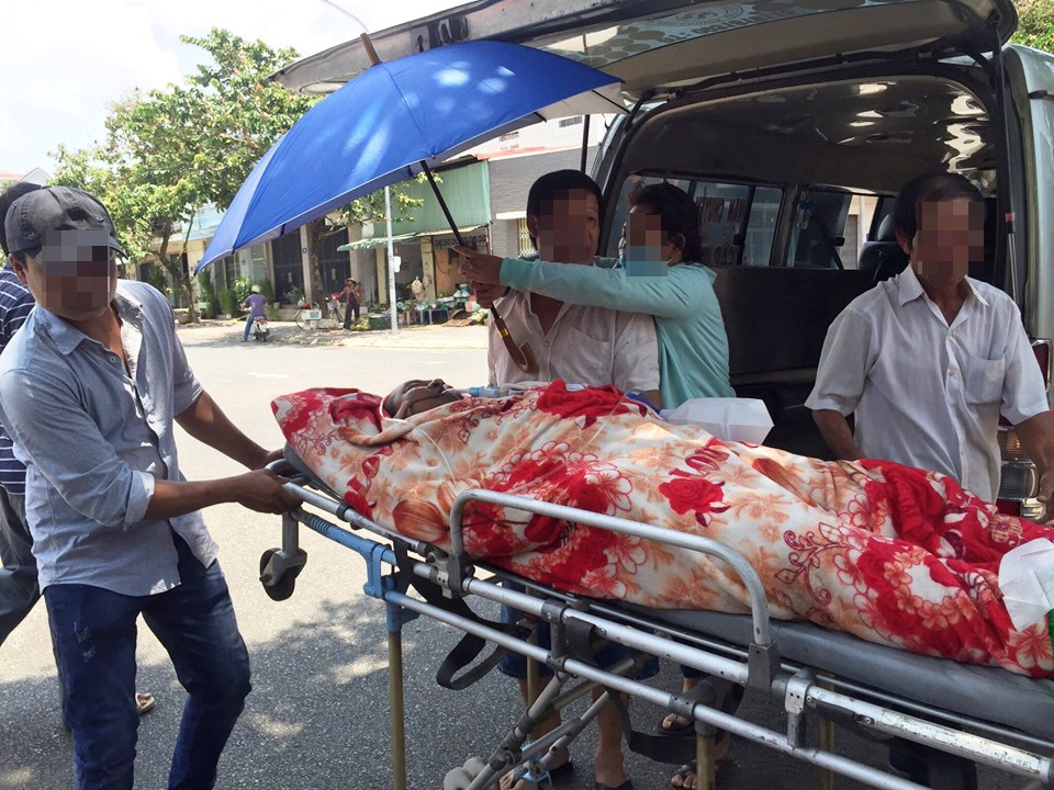 Người bán đất bán nhà mua xe chở áo quan người dưng về nhà với giá 0 đồng - Ảnh 11. Người bán đất bán nhà mua xe chở áo quan người dưng về nhà với giá 0 đồng - Ảnh 11.