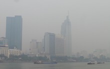 Ô nhiễm không khí ở TP HCM bất ngờ tăng cao, Biên Hòa có nơi lên mức nguy hại