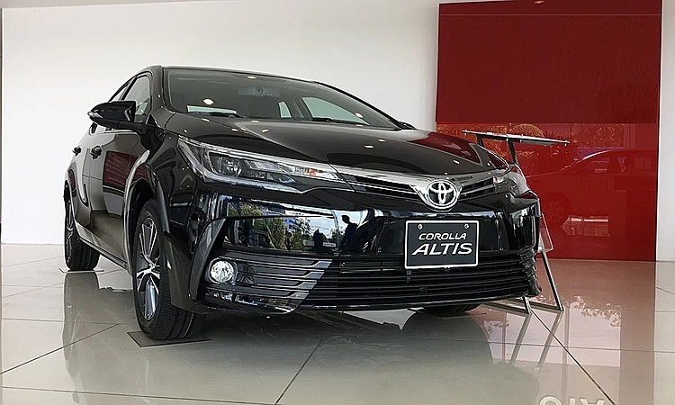 Mazda3 và Toyota Altis - ngôi vương đổi chủ tại Việt Nam - Ảnh 1. Mazda3 và Toyota Altis - ngôi vương đổi chủ tại Việt Nam - Ảnh 1.