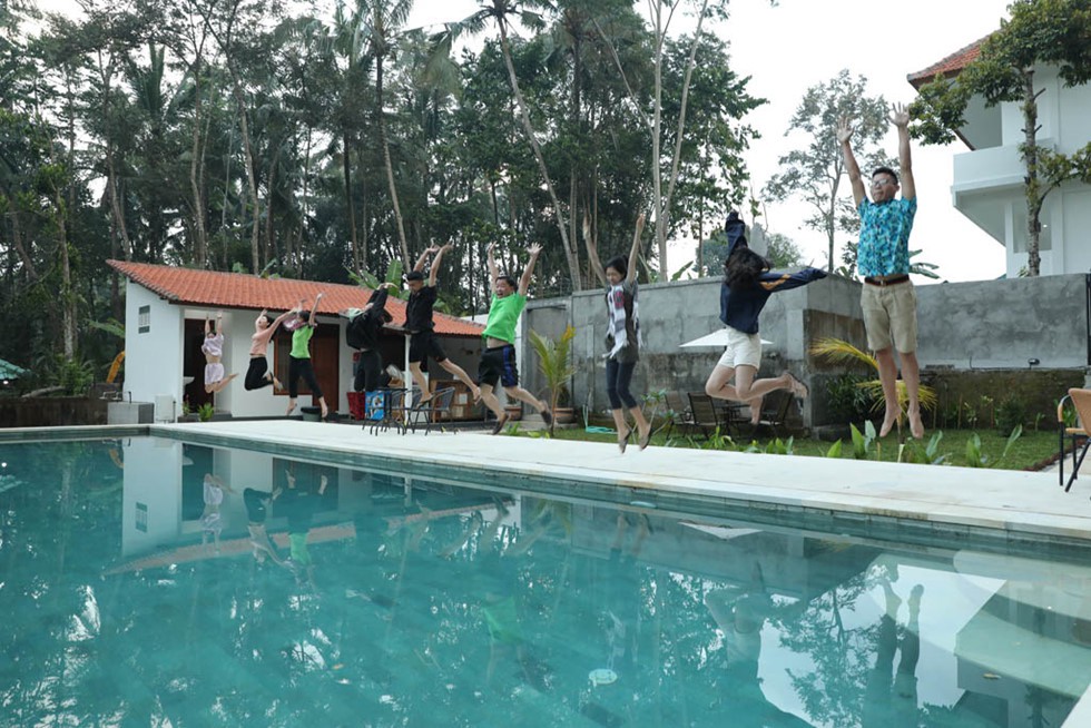 Đảo ngọc Bali có còn hấp dẫn du khách khi dự luật cấm 'ăn cơm trước kẻng' ra đời? - Ảnh 9. Đảo ngọc Bali có còn hấp dẫn du khách khi dự luật cấm 'ăn cơm trước kẻng' ra đời? - Ảnh 9.