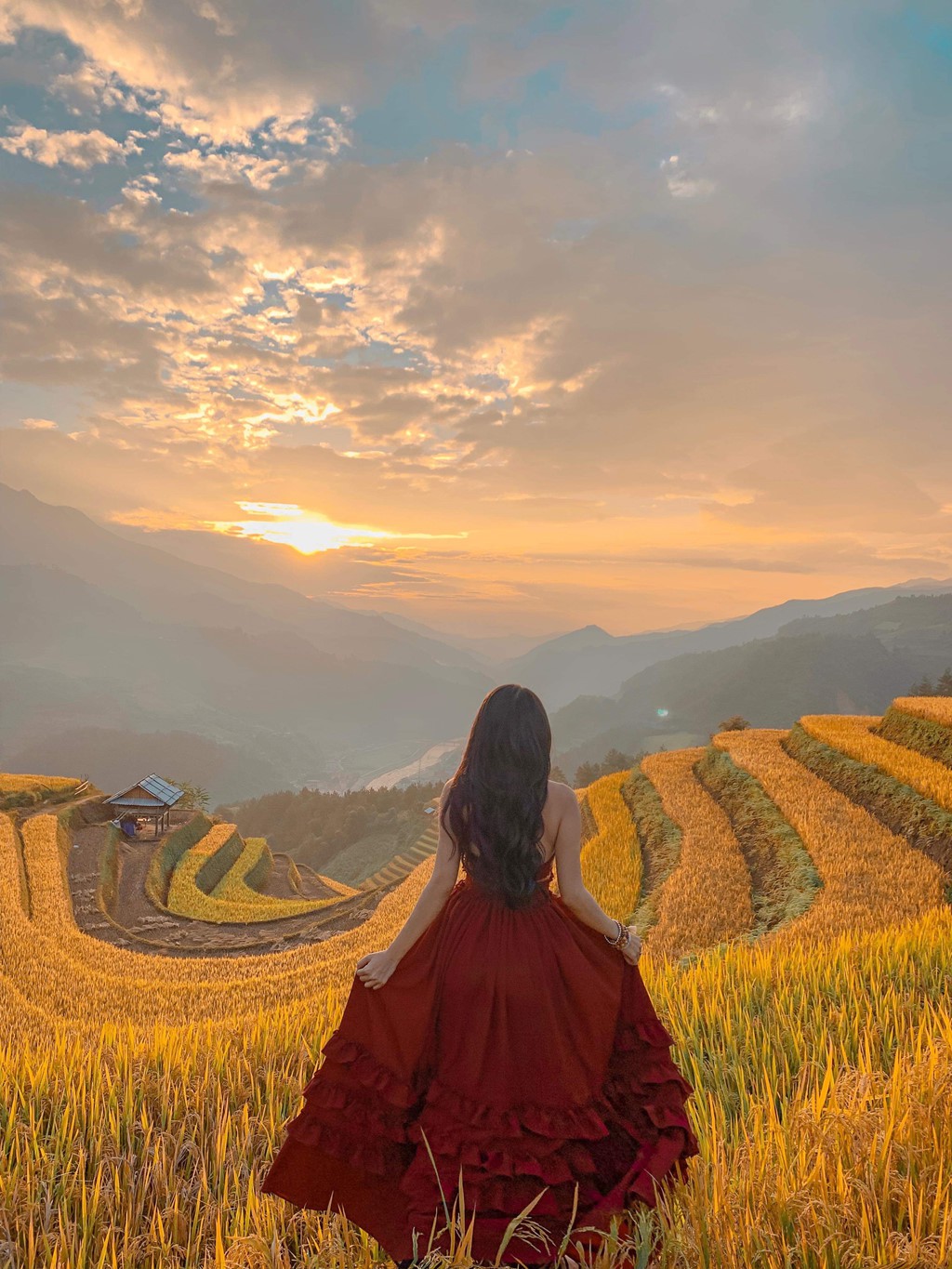 Doi Mong Ngua, diem chup lua chin thu hut nhiep anh gia o Mu Cang Chai hinh anh 6 Doi Mong Ngua, diem chup lua chin thu hut nhiep anh gia o Mu Cang Chai hinh anh 6