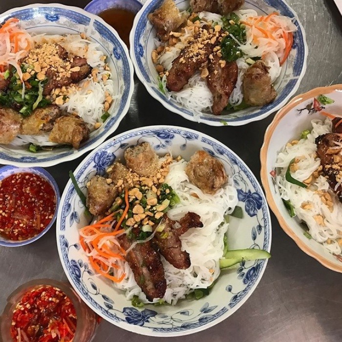 Ăn thả ga với những món ăn vặt ngon, bổ, rẻ tại Cần Thơ - Ảnh 6. Ăn thả ga với những món ăn vặt ngon, bổ, rẻ tại Cần Thơ - Ảnh 6.