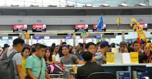 Cẩn trọng khi mua vé bay Tết